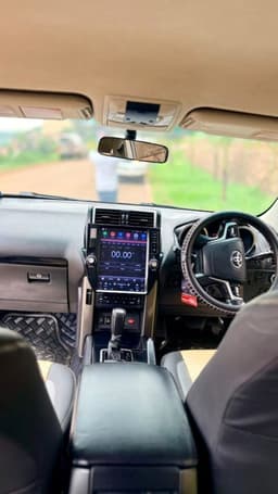 Toyota TX-Prado Land Cruiser 2010 - Image 2