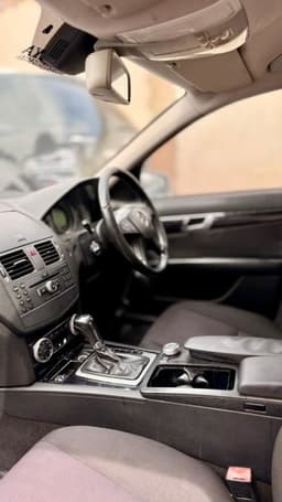 Mercedes-benz C-class 2010 - Image 2